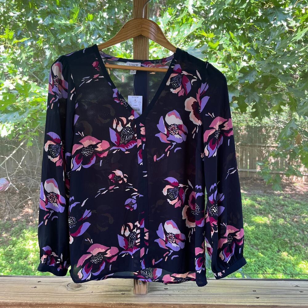 J.Crew Factory Women's V-Neck Blouse Porfiria Navy Multi Floral Size 4. NEW!